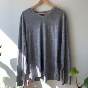 GAP 1969 Long Sleeve V-neck shirt. XL.